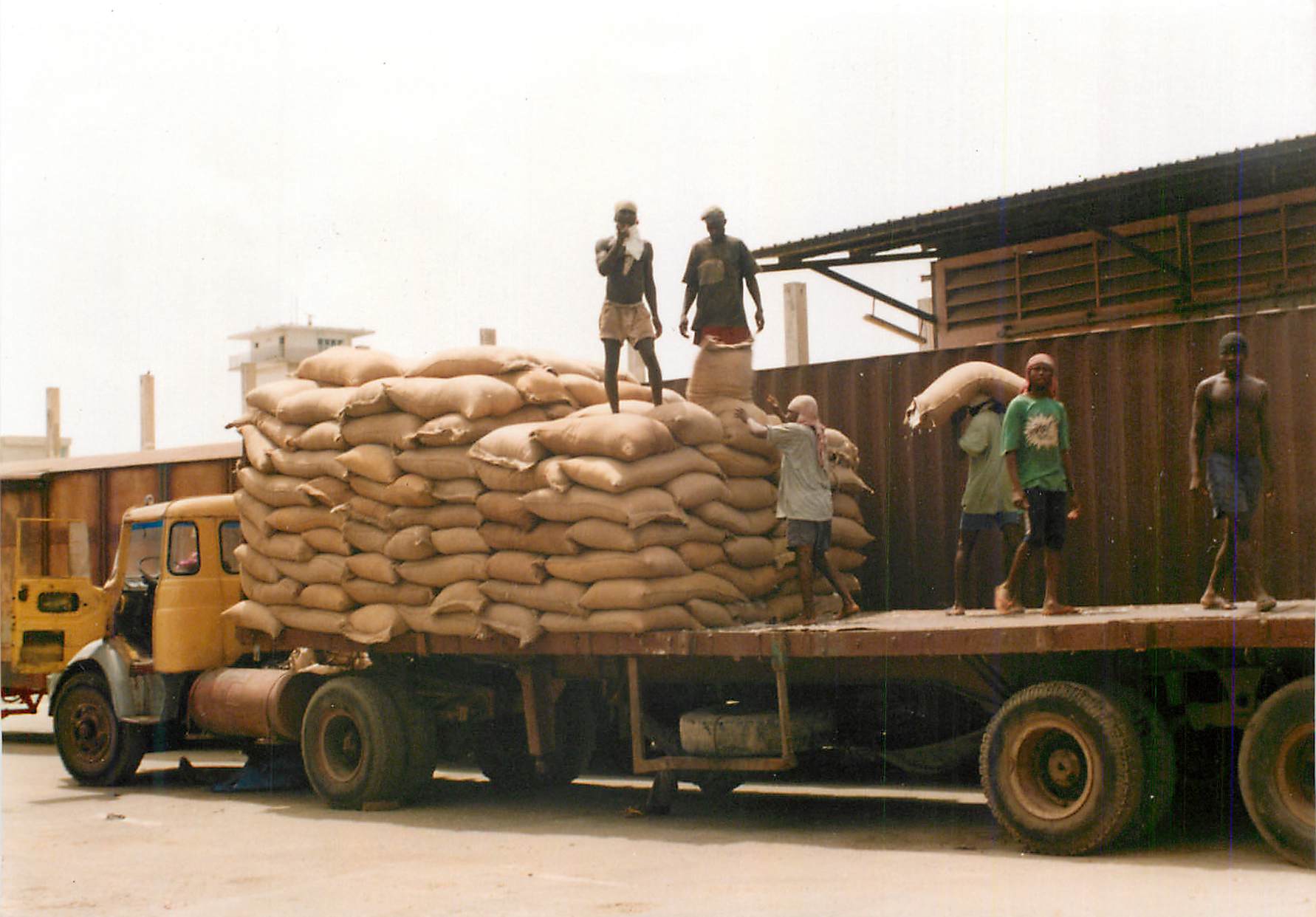 Photo Afrique Bateau Sun Maria Ocean Ace Panama Camion