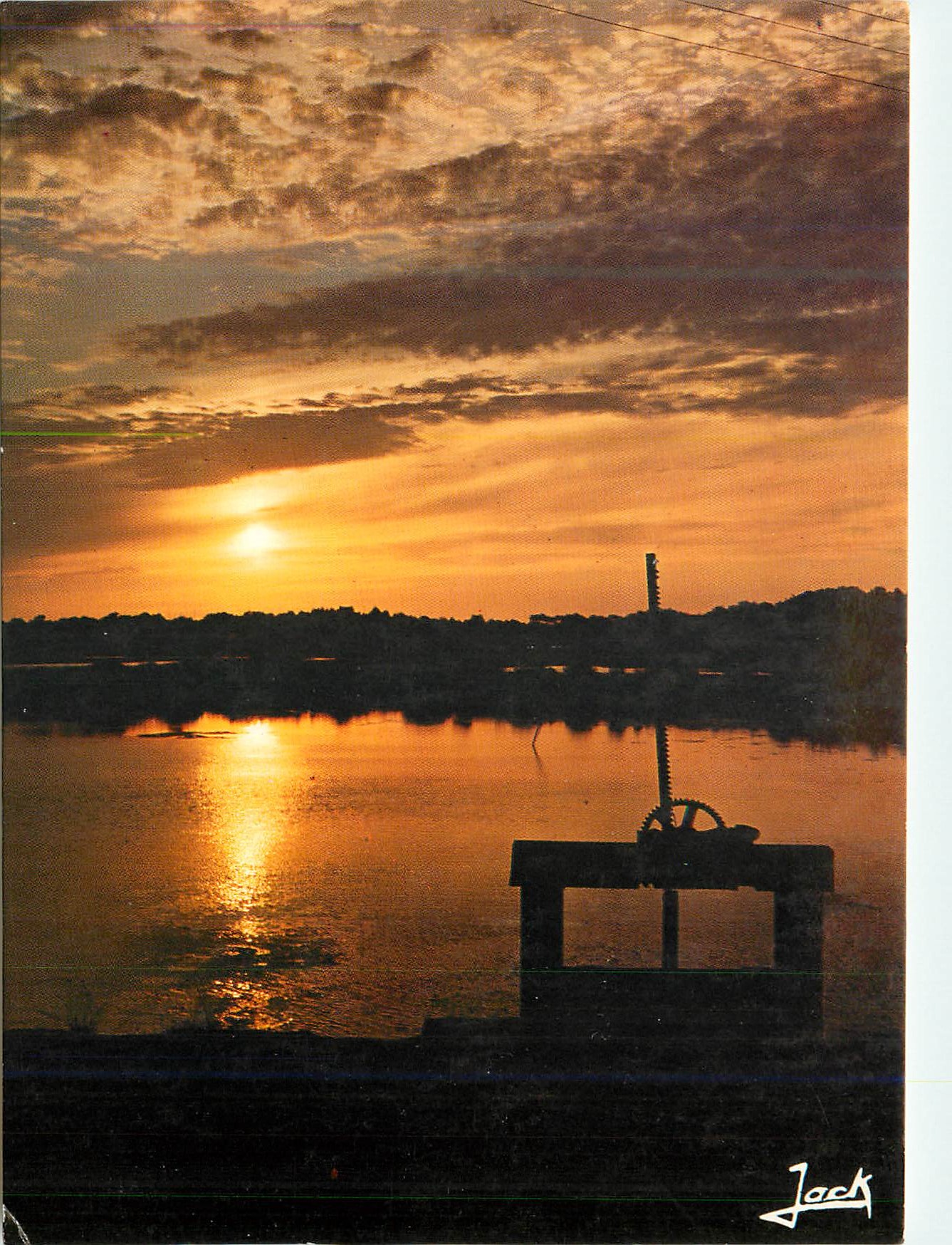 CPM Derniers reflets du soleil sur les etangs couleurs de bretagne