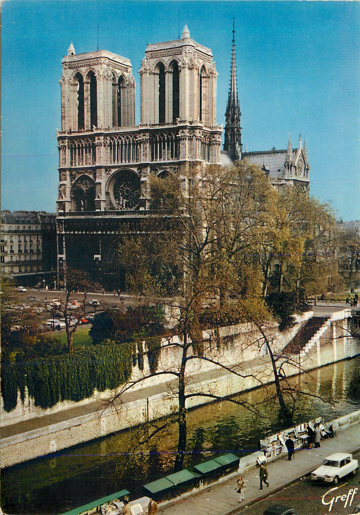 CPM Notre dame de paris