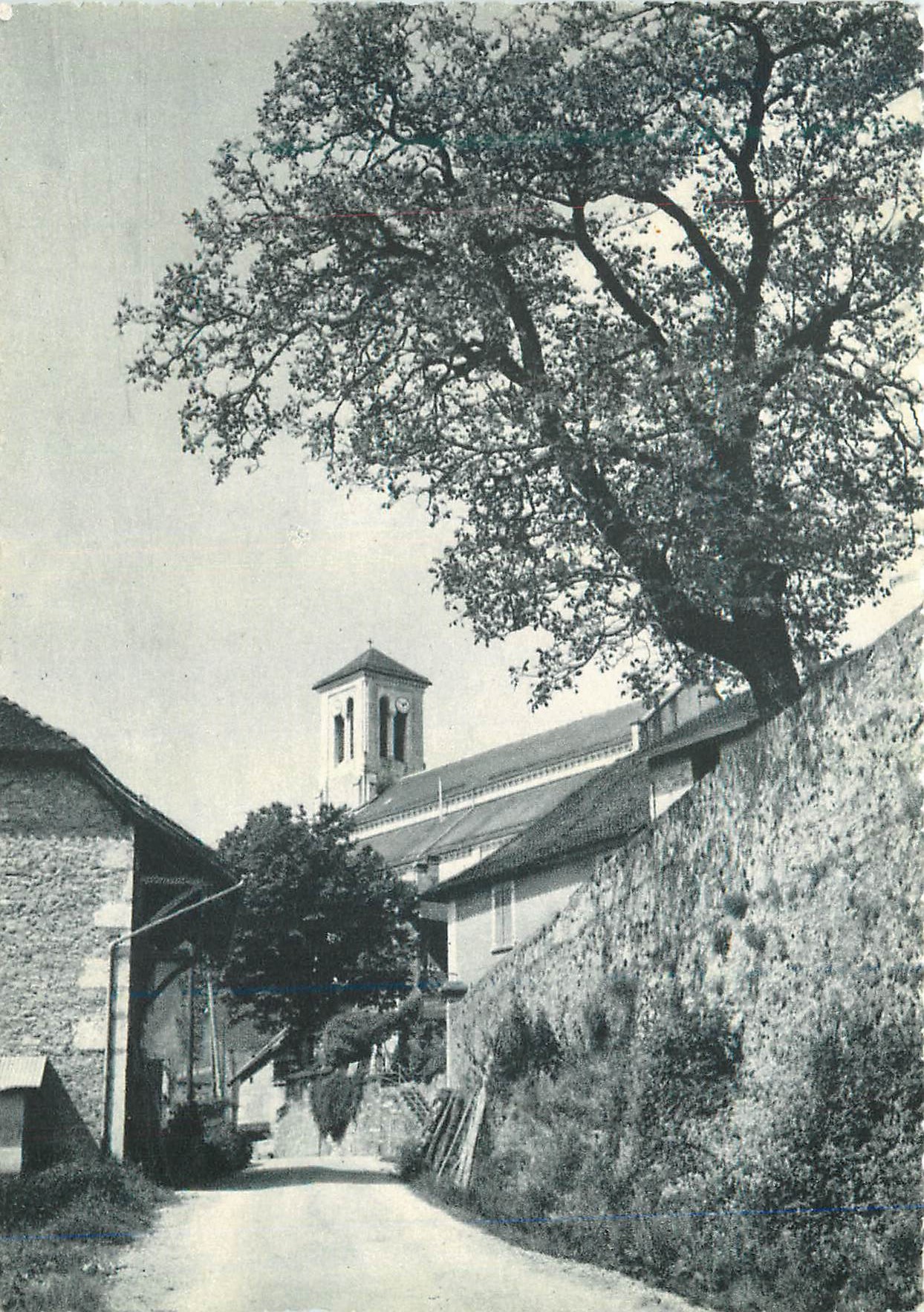 Église de Saint-Étienne-sur-Reyssouze — vue de la rue — éditeur non identifié