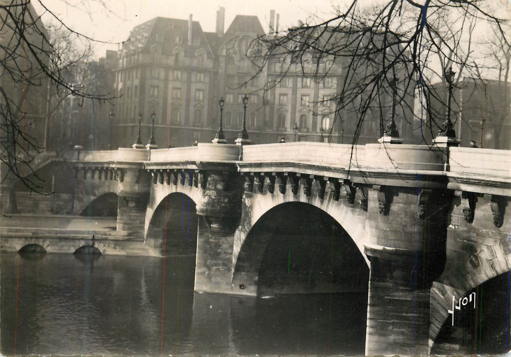 CPM Paris en flanant le pont neuf
