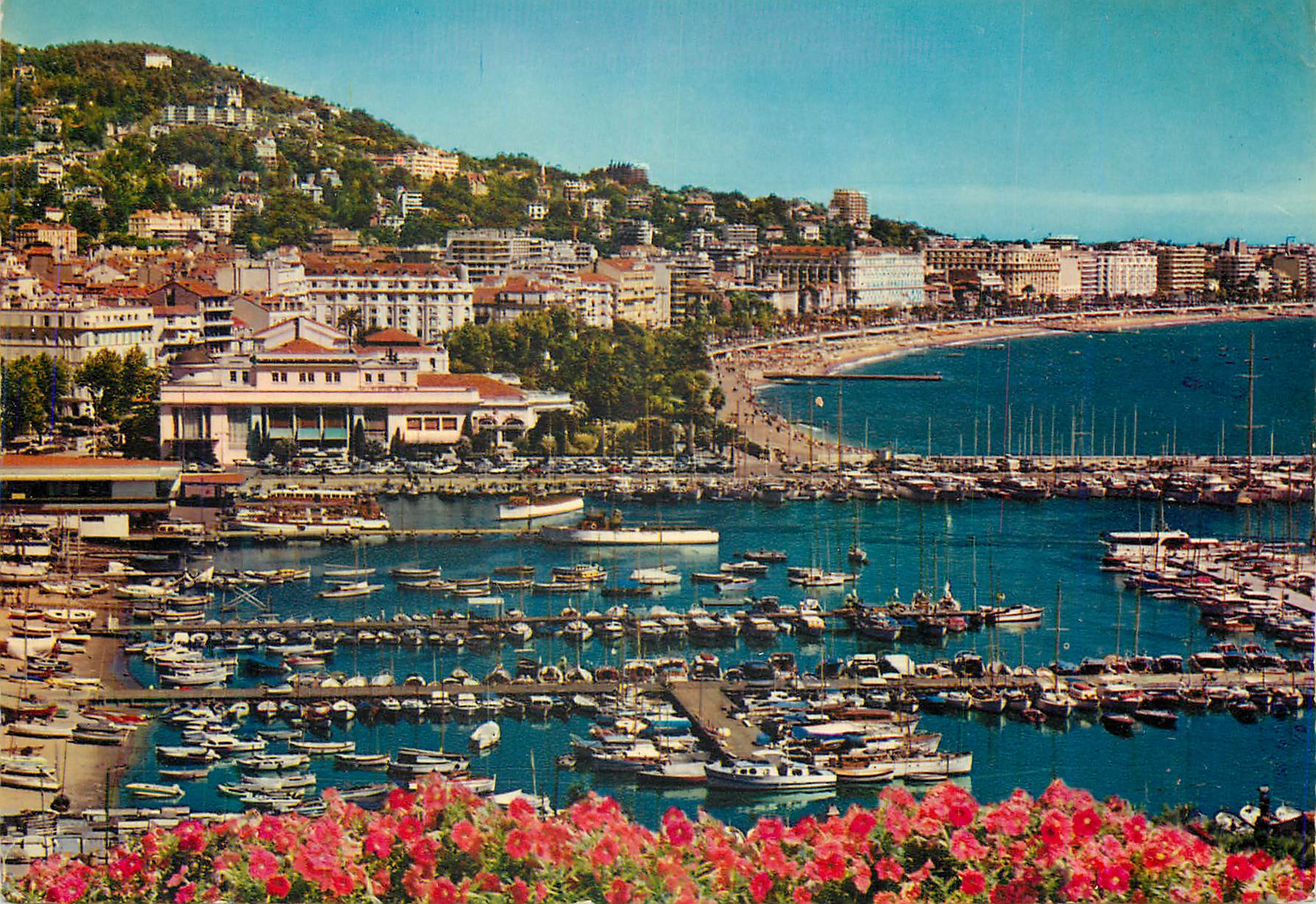 CPM Cannes (a m) le port le casino et la croisette vus du suquet