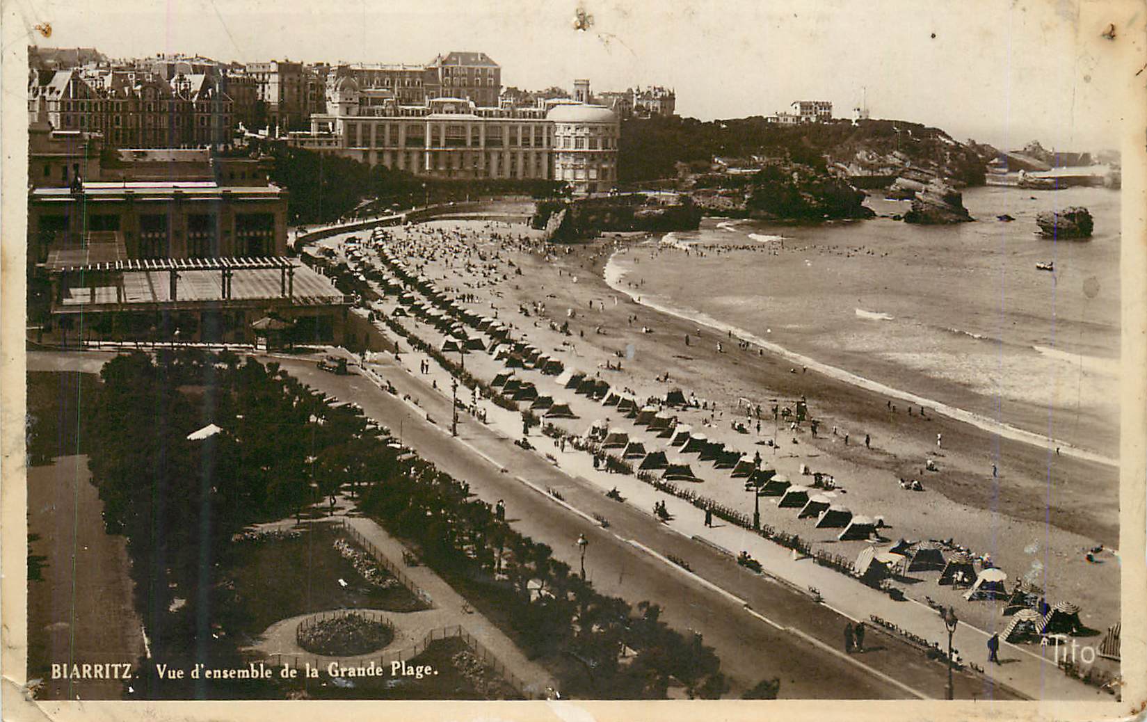 CPM Biarritz vue d ensemble de la grande plage