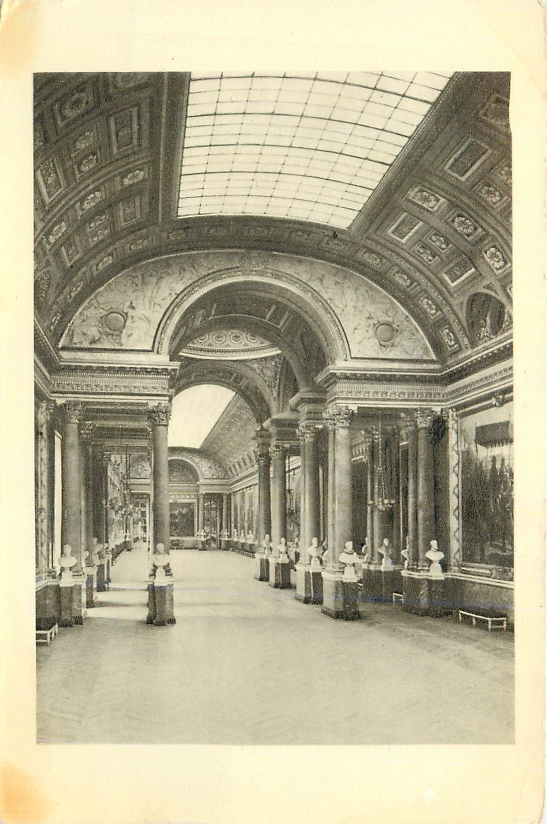 CPA Chateau de versailles la galerie des batailles