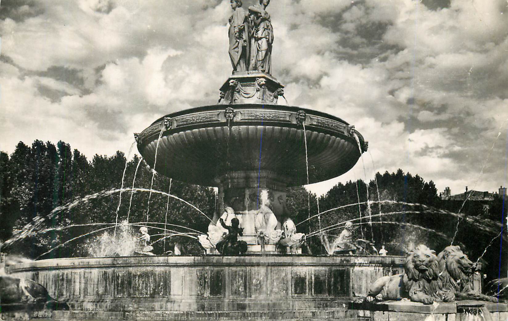 CPM La cite du roy rene aix en provence la grande fontaine sur la rotonde (xix siecle)