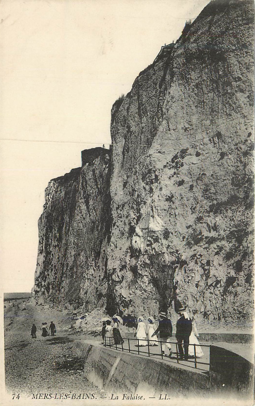 CPA Mers les bains la falaise
