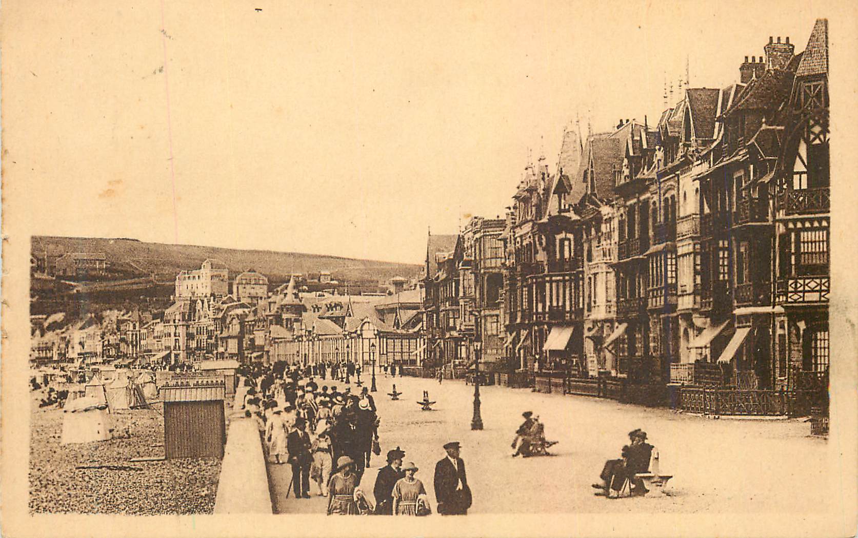CPA Mers les bains l esplanade