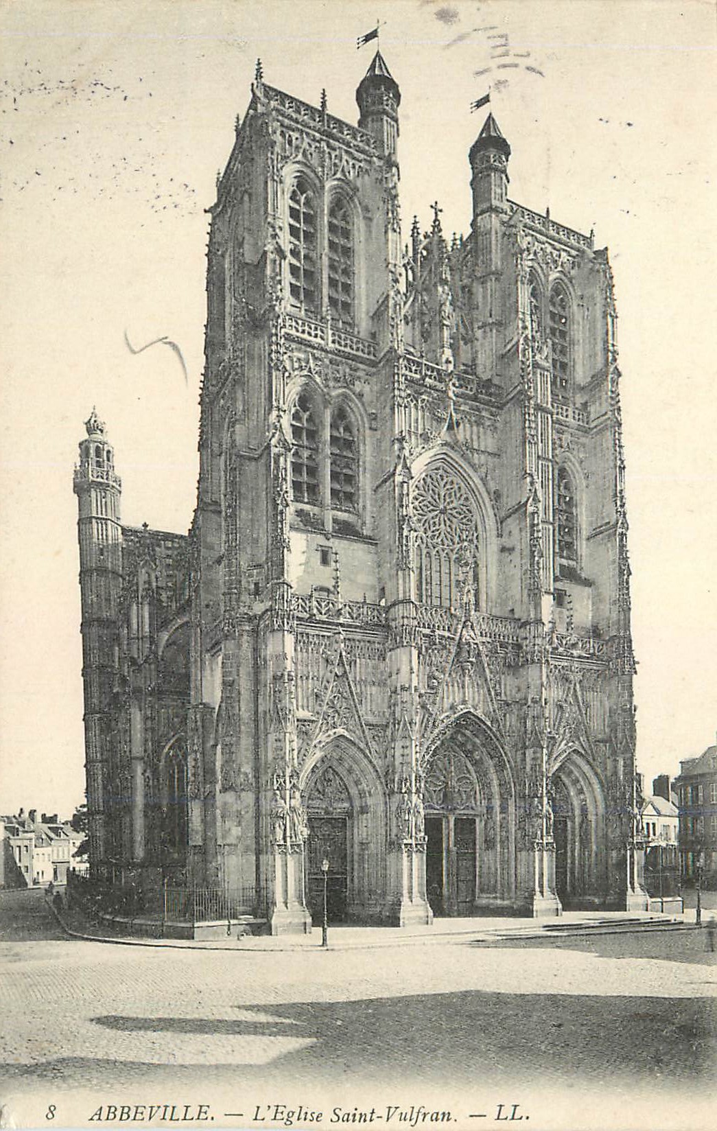 CPA Abbeville l eglise saint vulfran