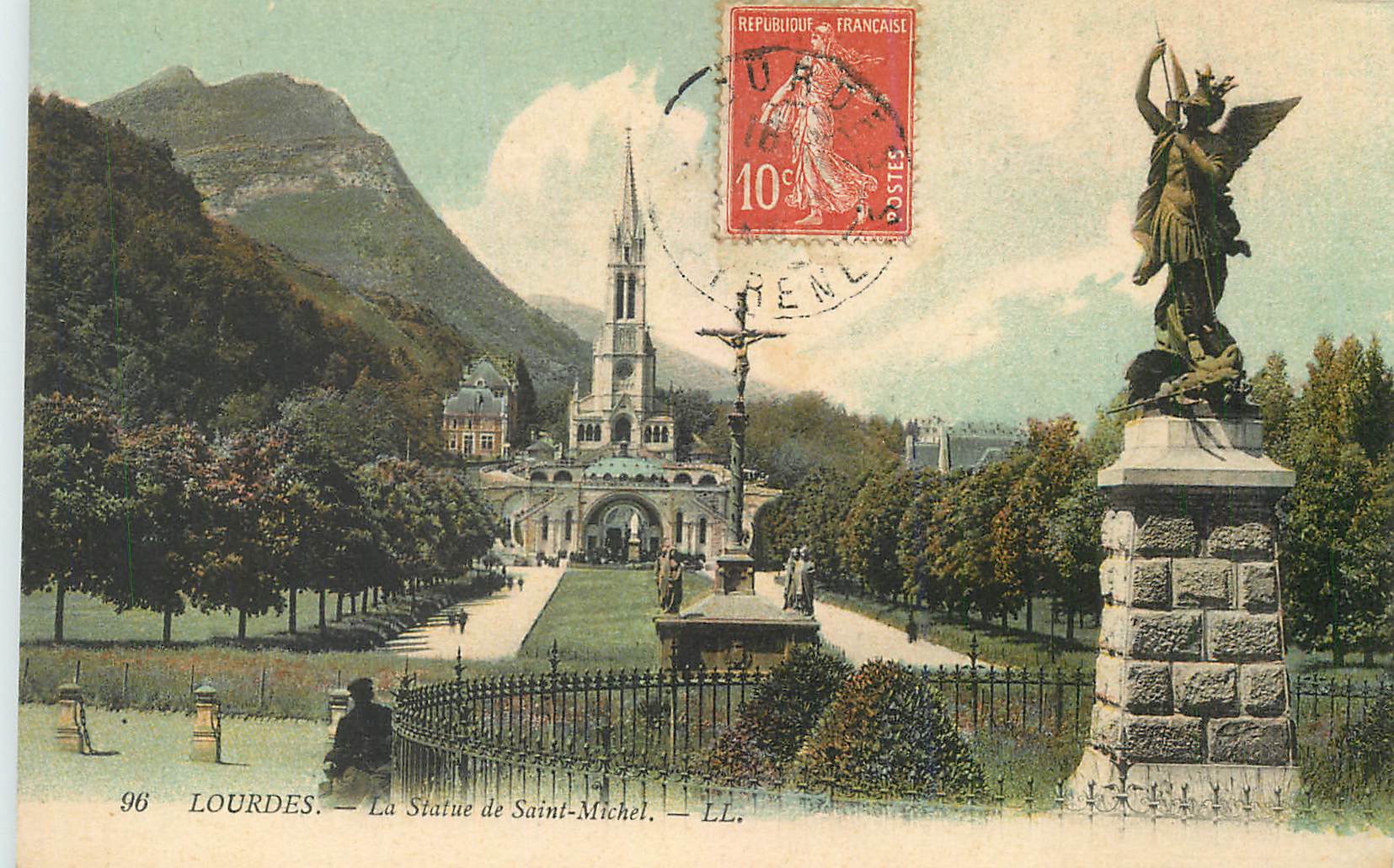 Lourdes — La Statue de Saint-Michel — LL. — 96
