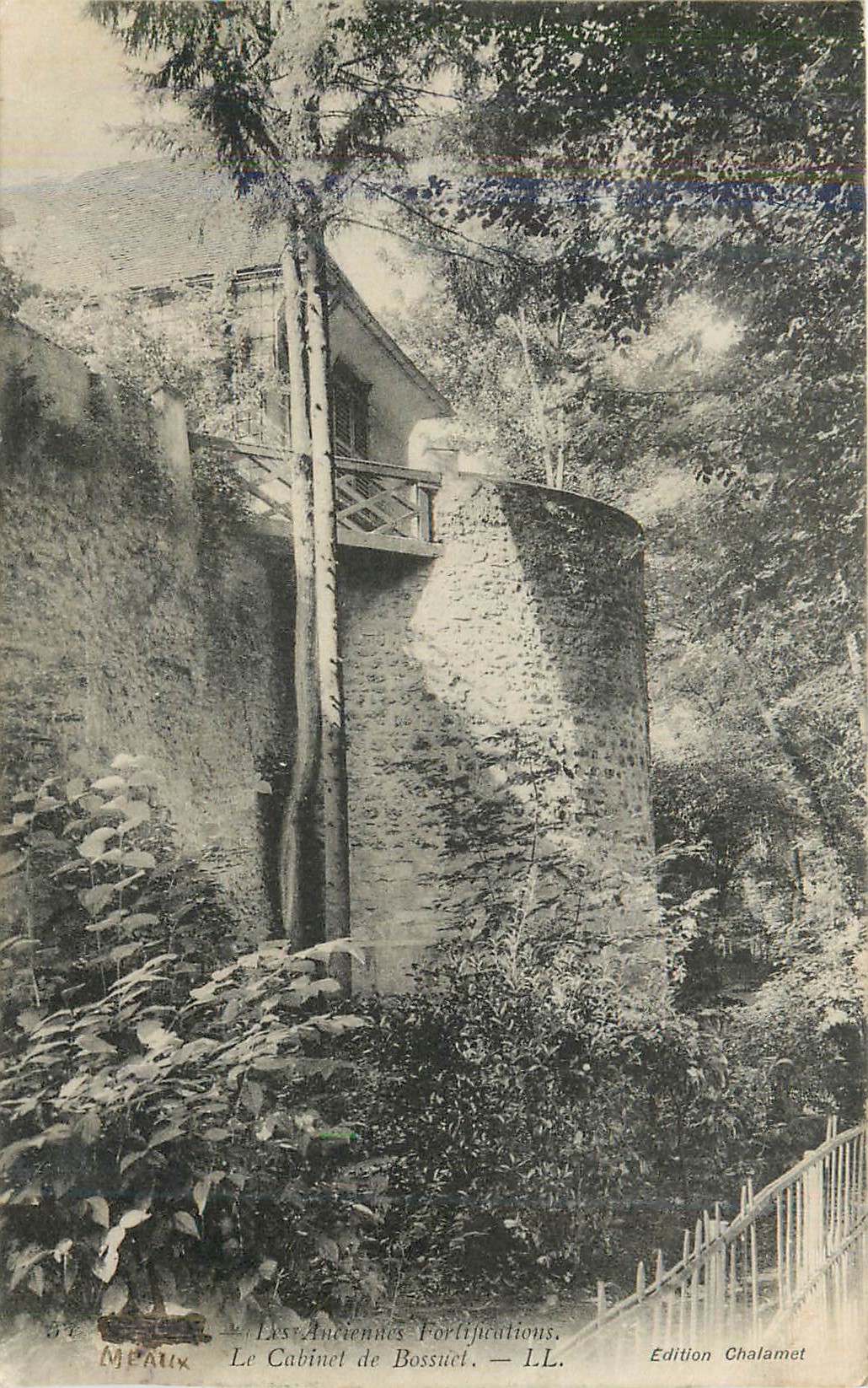 CPA Les anciennes fortifications le cabinet de bossuet