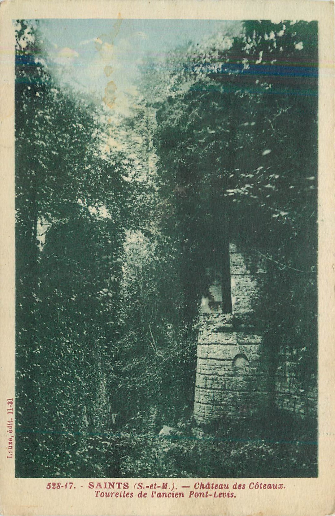 CPA Saintes (s et m) chateau des coteaux tourelles de l ancien pont levis