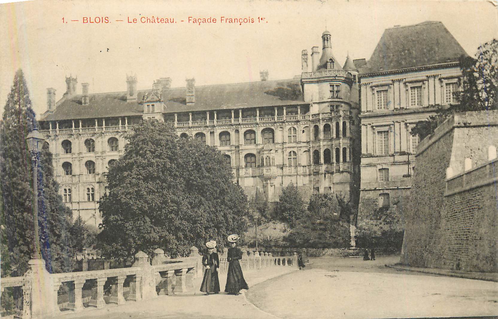 CPA Blois le chateau facade francois 1er