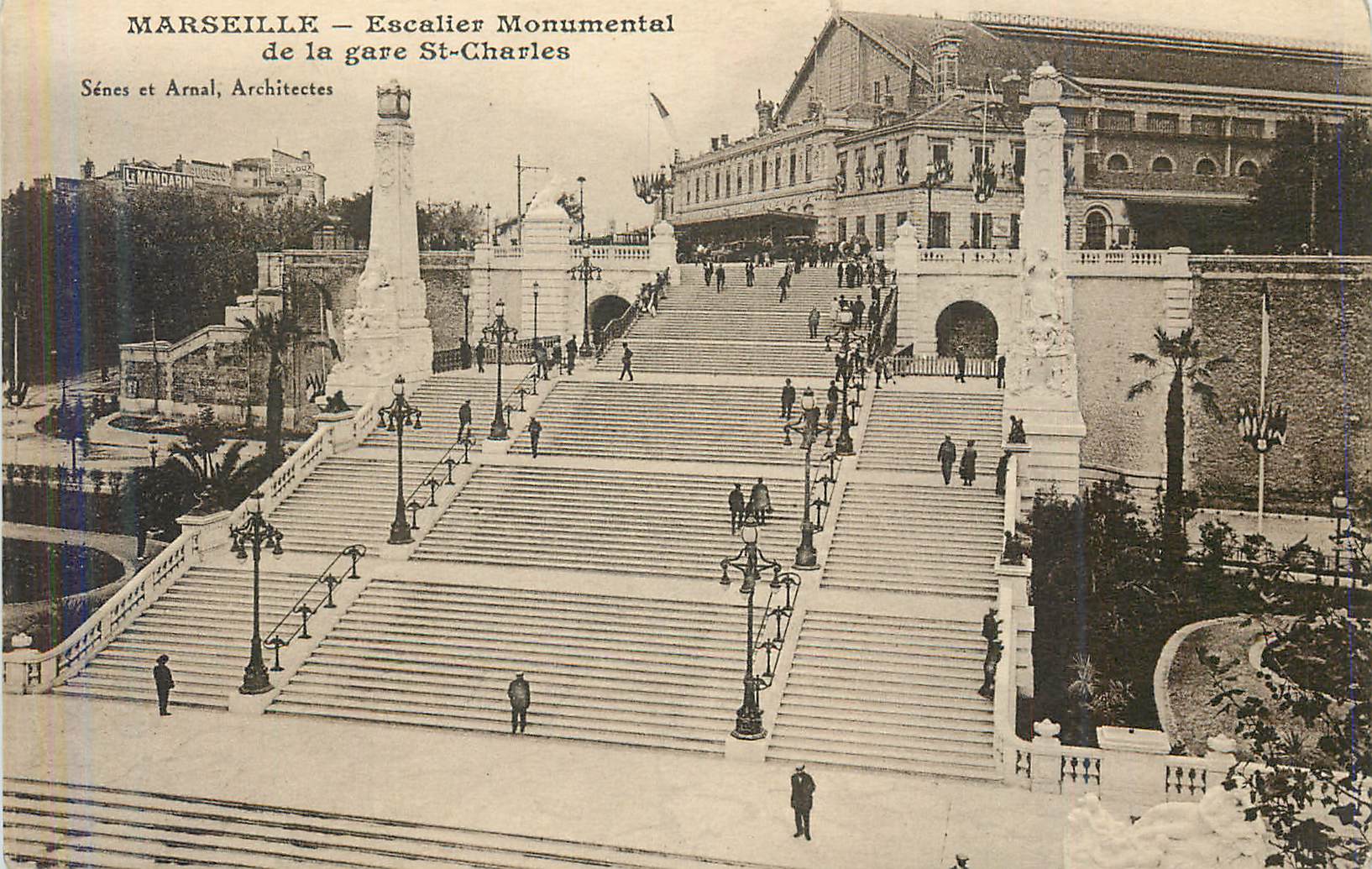 CPA Marseille escalier monumental de la gare st charles