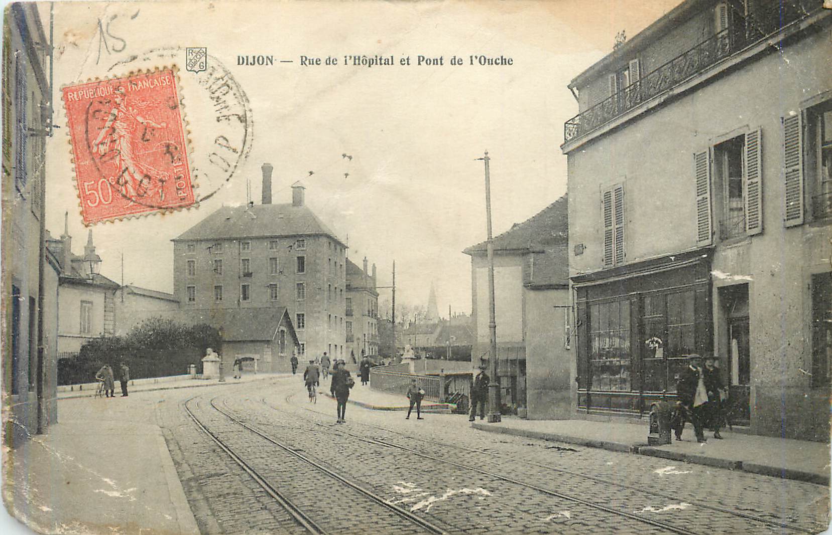 CPA Dijon rue de l hopital et pont de l ouche