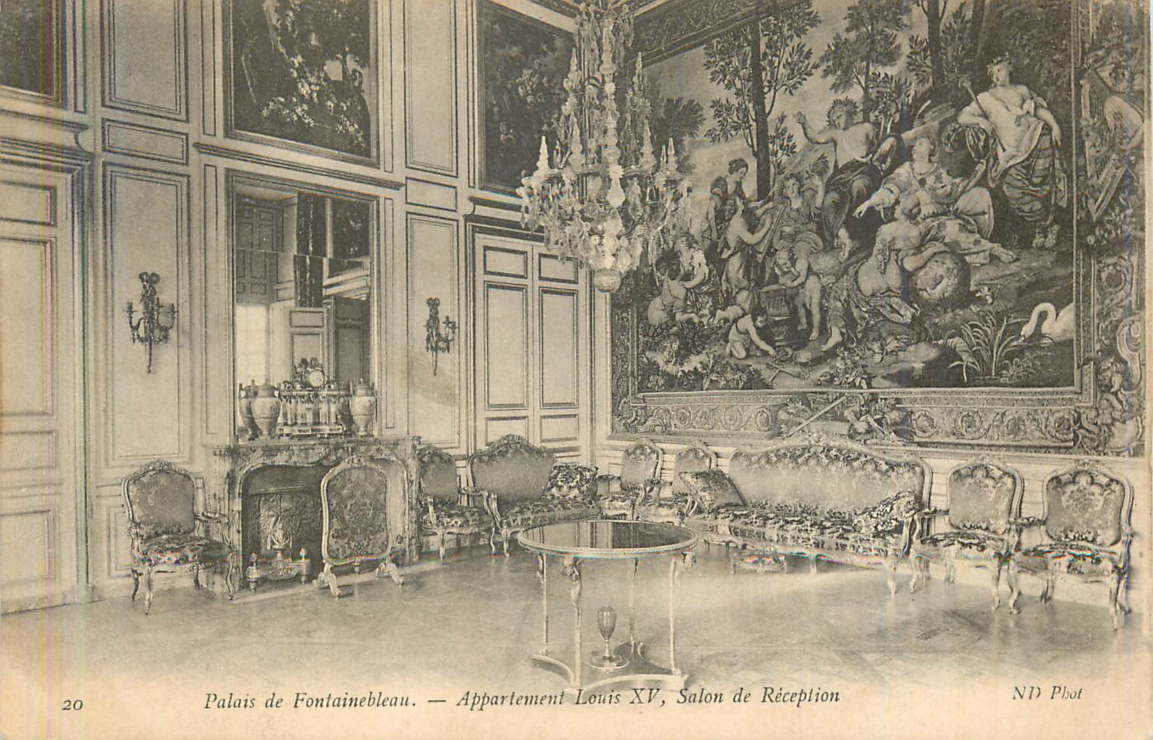 Schloss Fontainebleau — Apartment Louis XV, Empfangszimmer — ND Phot