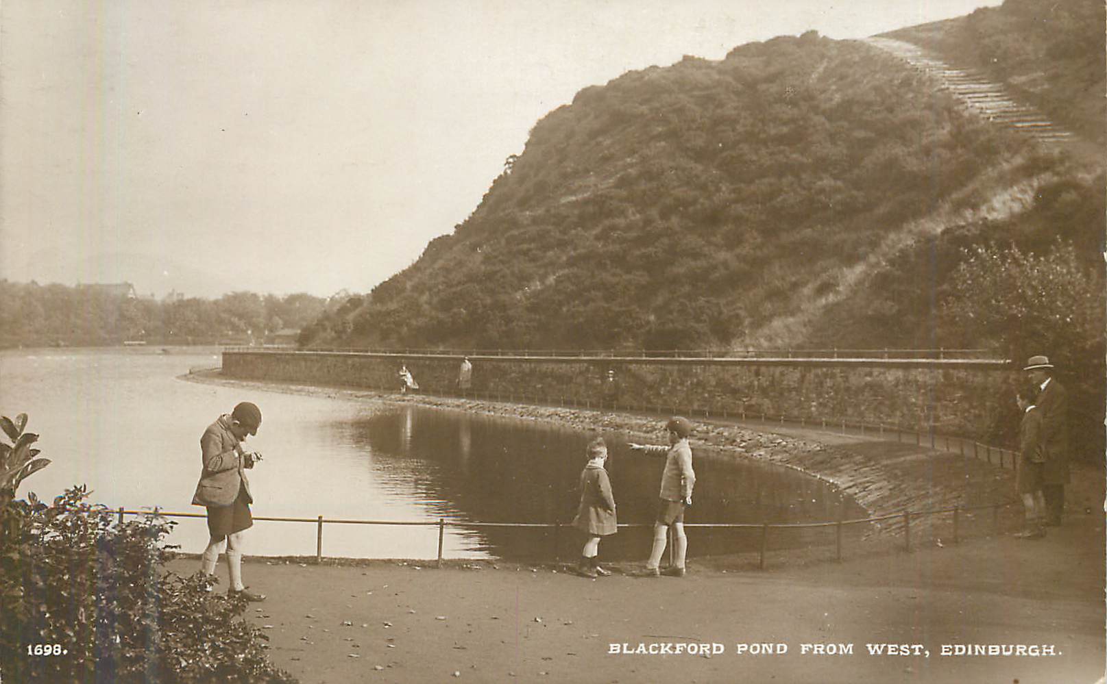 CPA Blackford pond from west edinburg Enfants