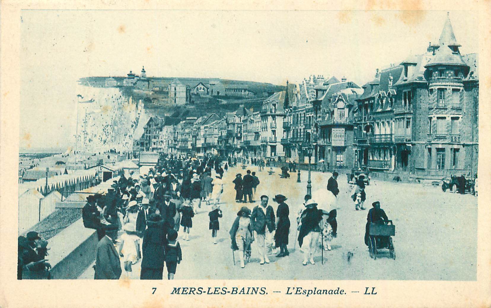 CPA Mers les bains l esplanade