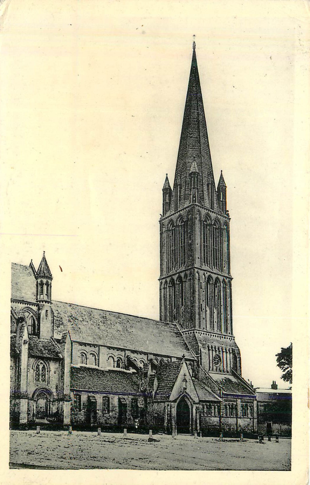 Église Saint-Pierre de Lichfield — Angleterre — éditeur non visible