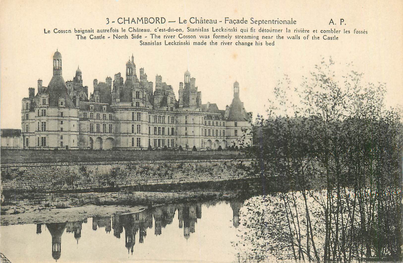 Chambord — Le Château — Façade Septentrionale — A.P.
