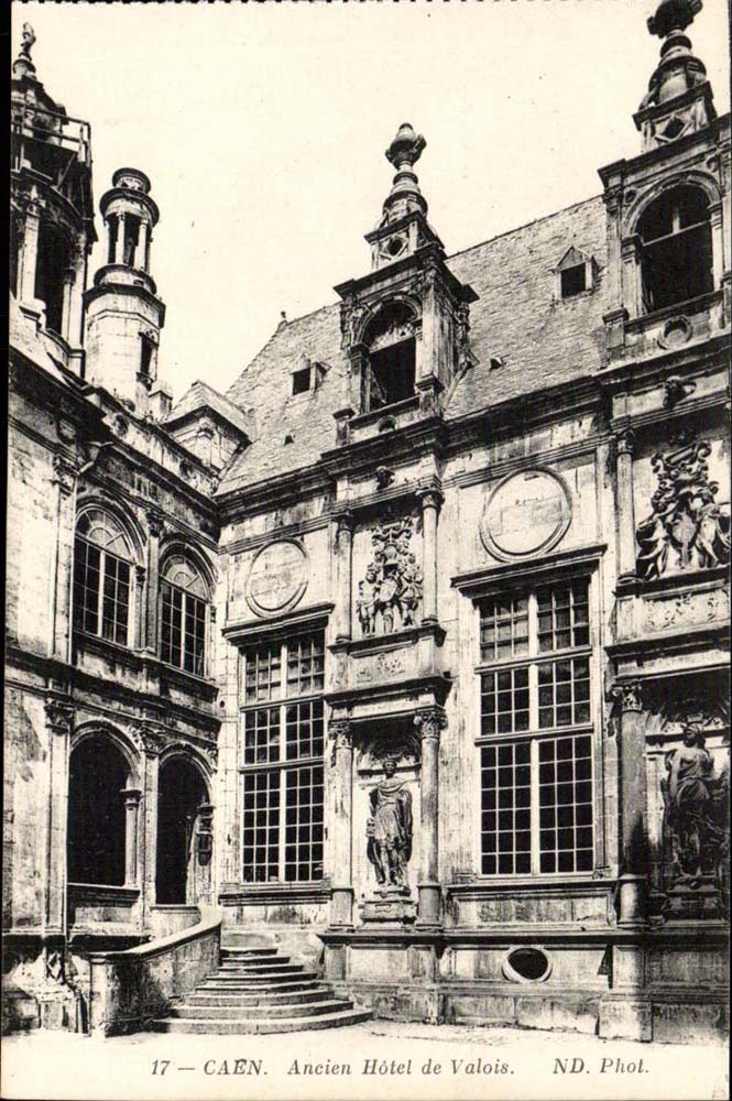 Caen CPA Ancien hotel de Valois