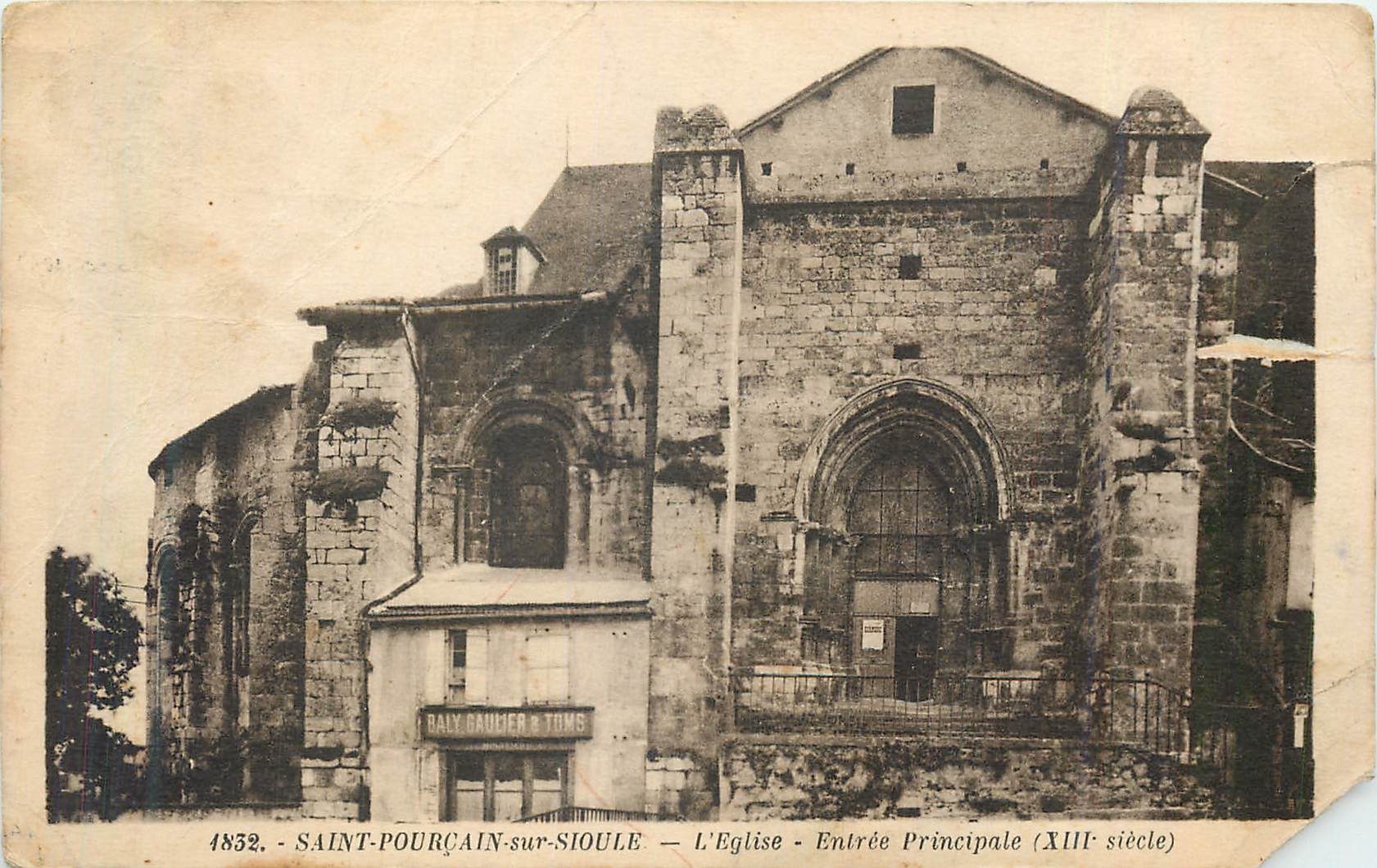 Saint-Pourçain-sur-Sioule — L'Église - Entrée Principale (XIIIe siècle)