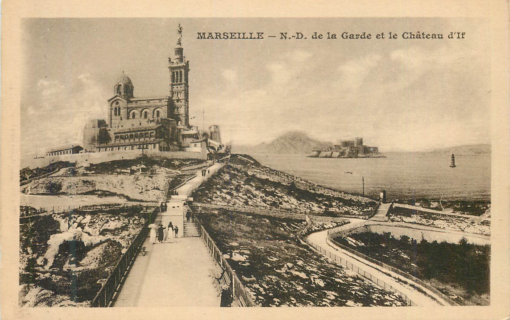 CPA Marseille N D de la Garde et le Chateau d If