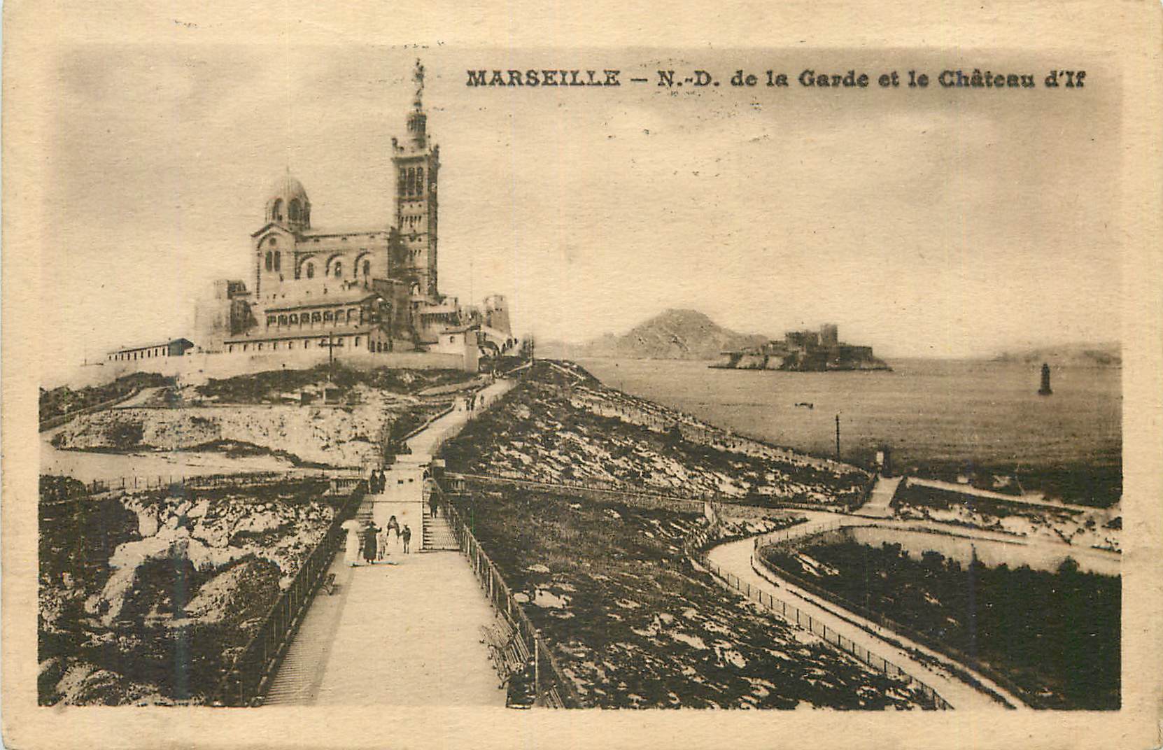 CPA Marseille N D de la Garde et le Chateau d If