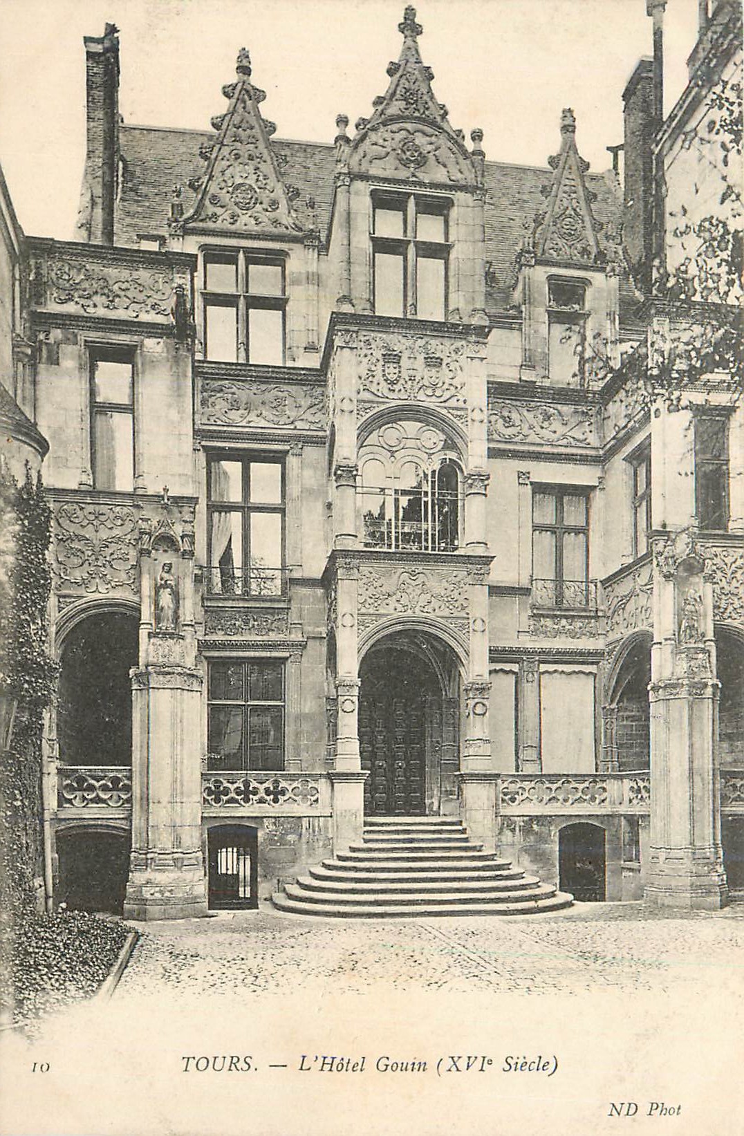 CPA Tours L Hotel Gouin xvi siecle