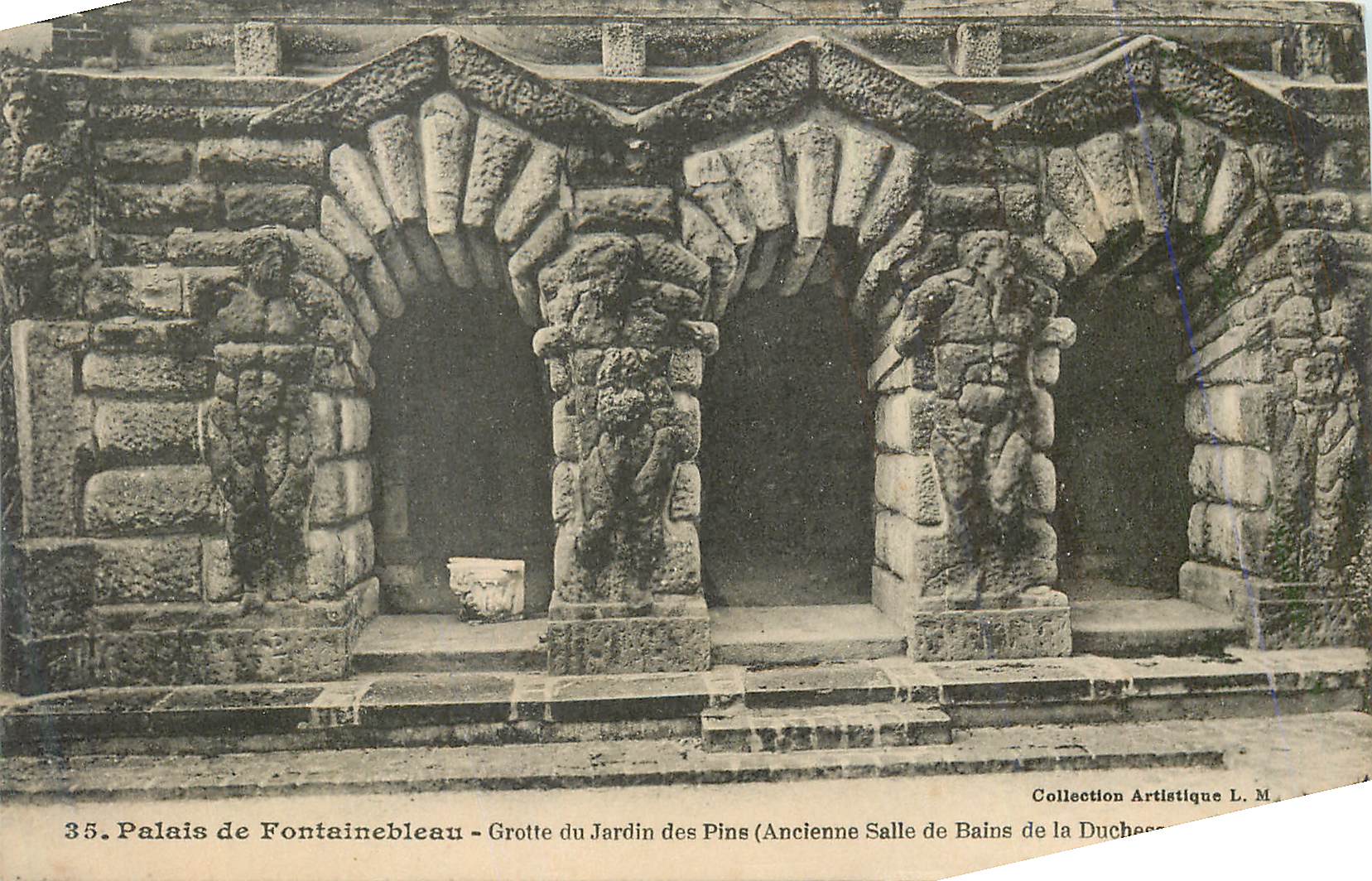 Palais de Fontainebleau — Grotte du Jardin des Pins (Ancienne Salle de Bains de la Duchesse) — Collection Artistique L. M.