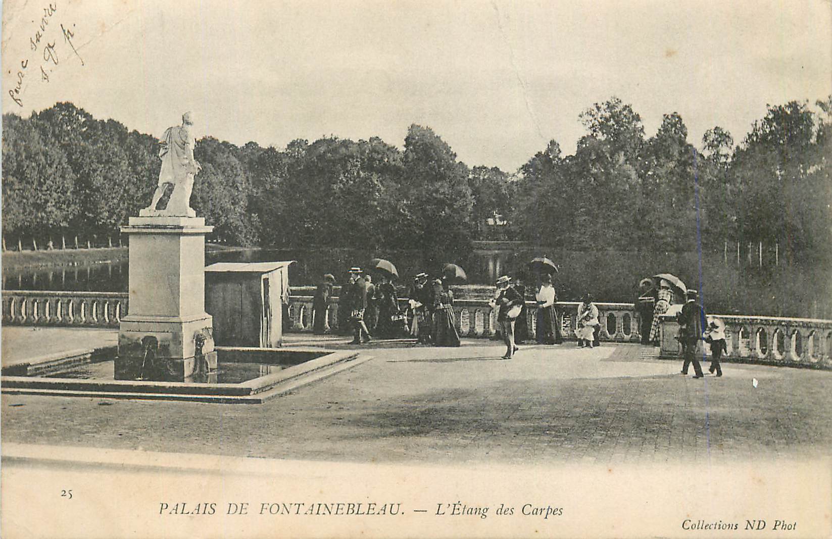 Palacio de Fontainebleau — L'Étang des Carpes — Collections ND Phot