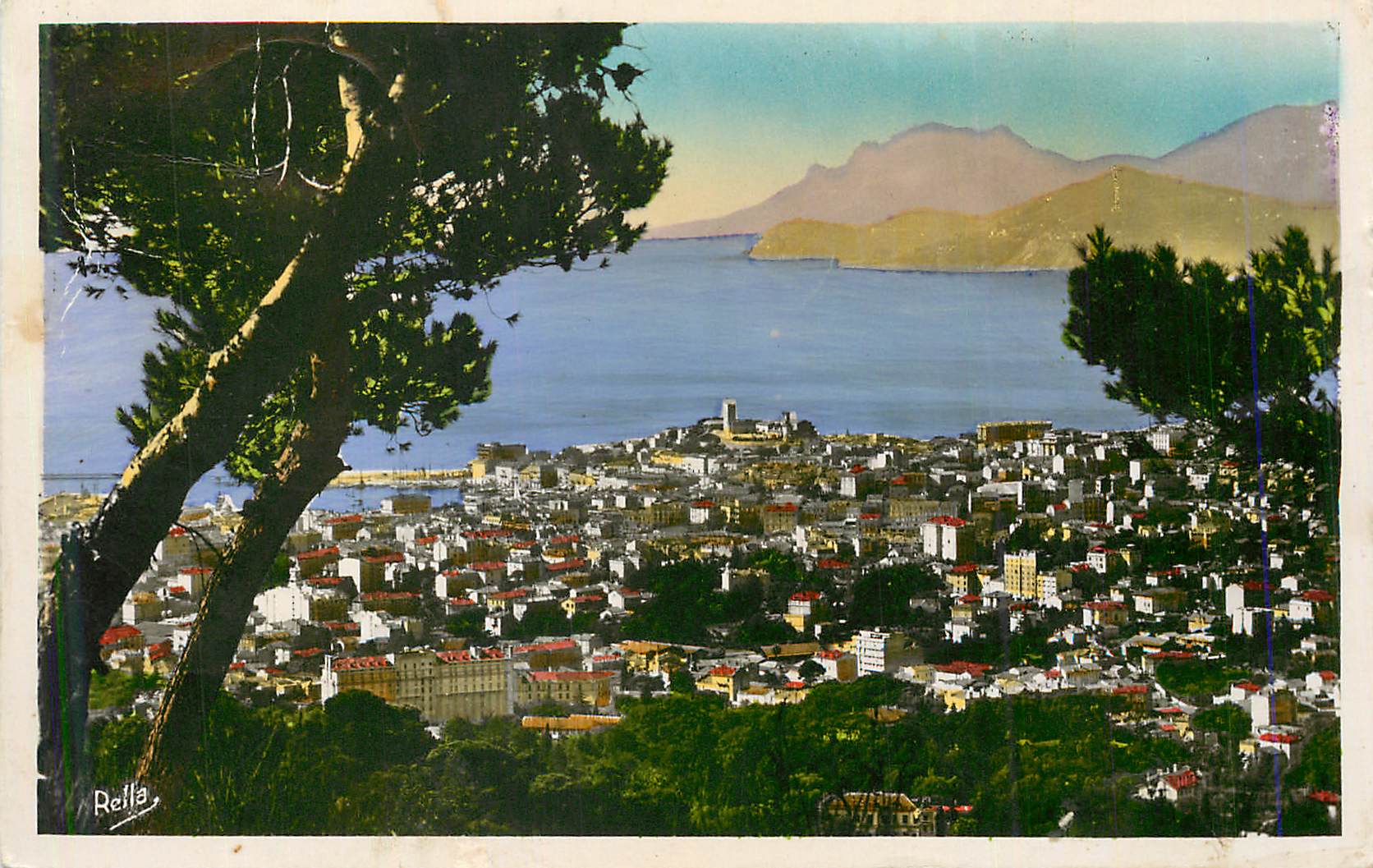 CPM Cannes et l Esterel Vue d ensemble Collection La Cote d Azur