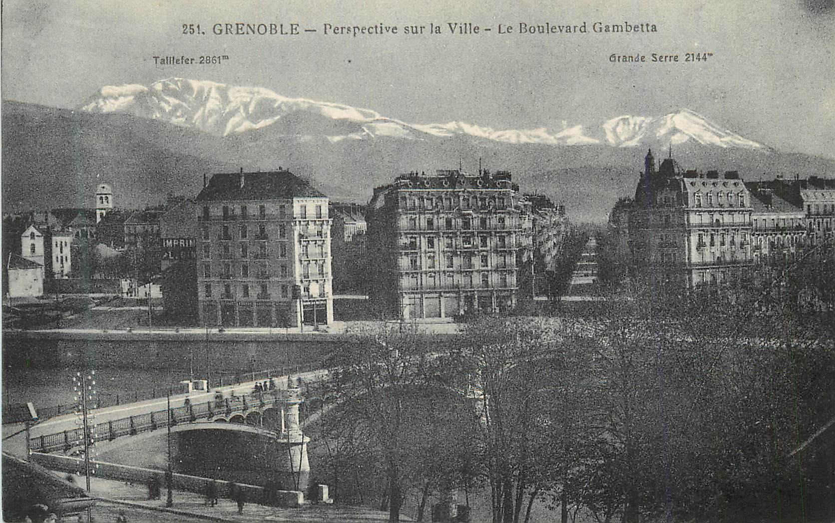 Grenoble — Perspective sur la Ville — Le Boulevard Gambetta — Tallillefer 2861™
