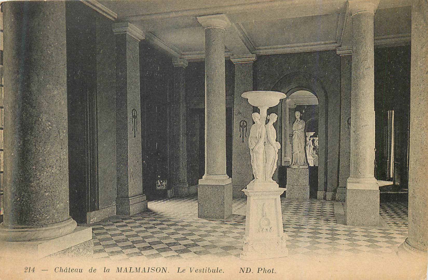 CPA Chateau de la Malmaison Le Vestibule