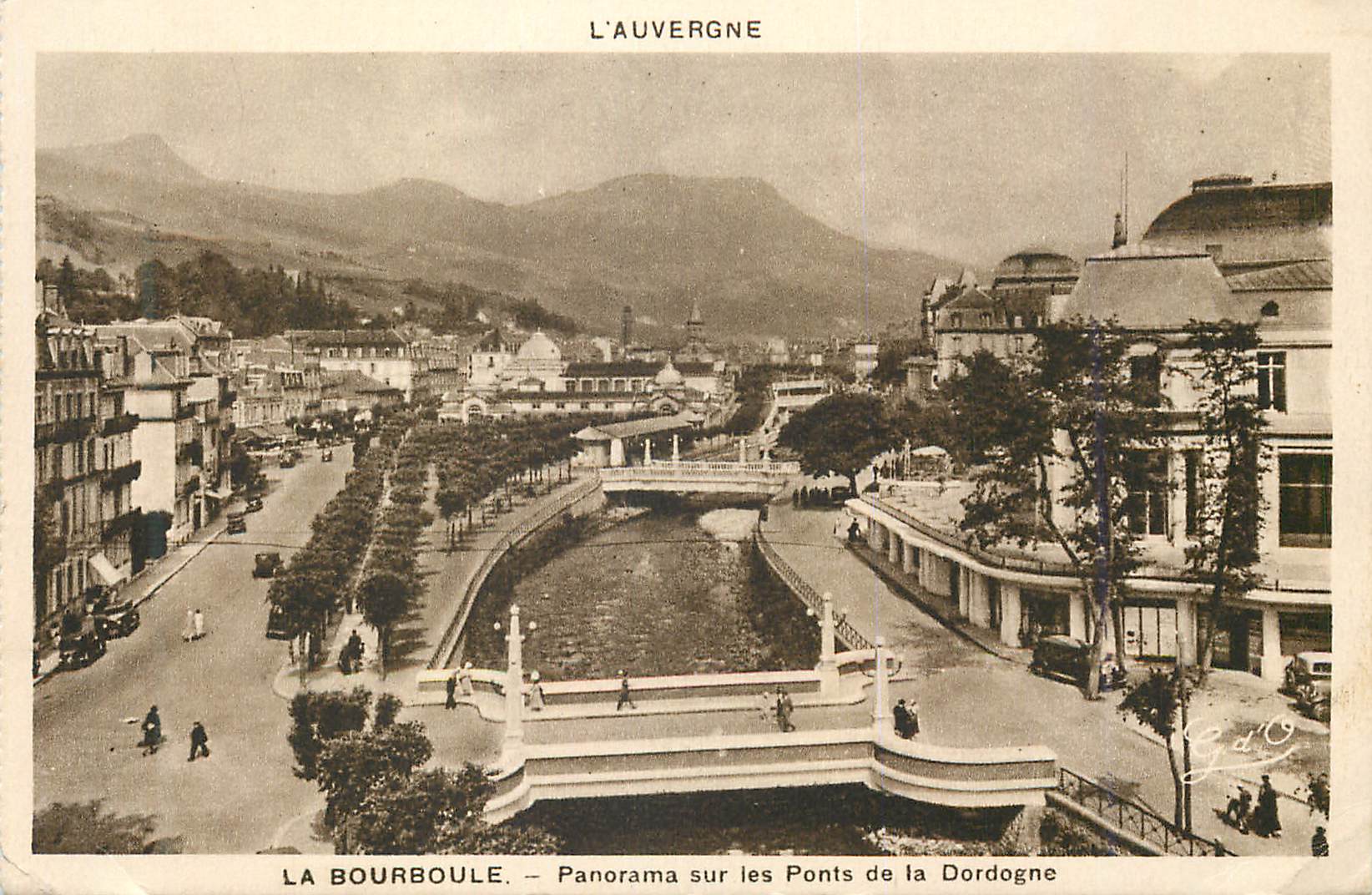 CPA L Auvergne La Bourboule Panorama sur les Ponts de la Dordogne