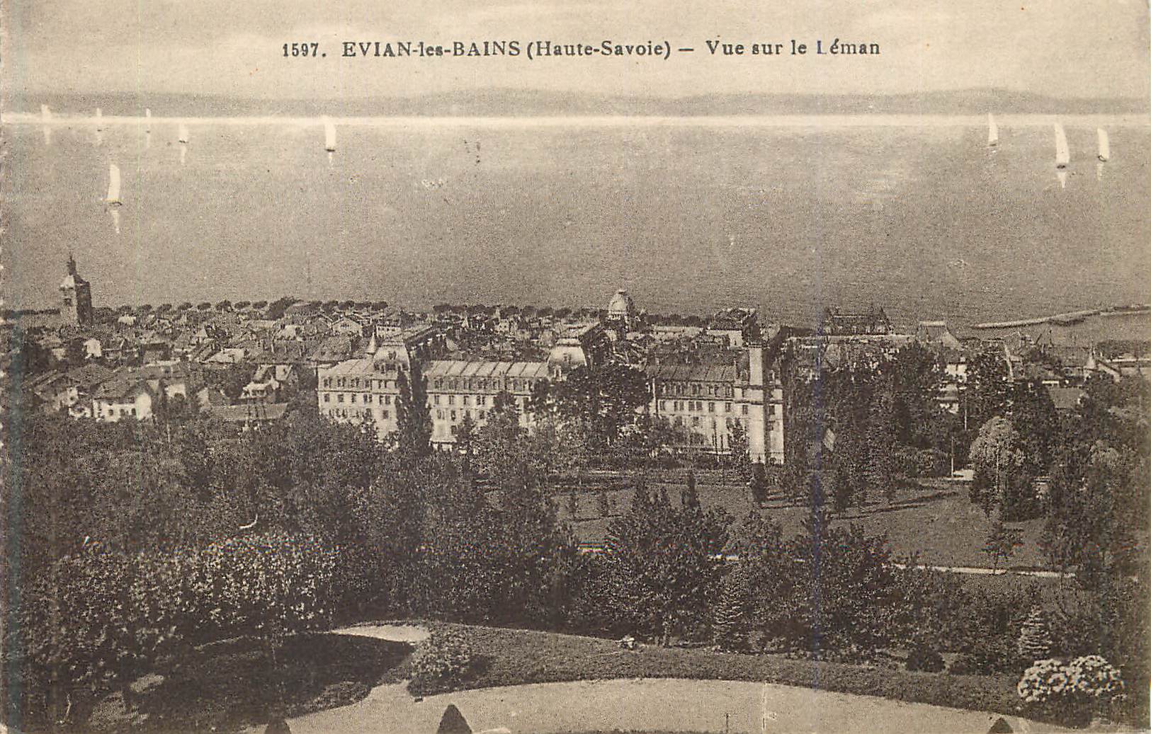CPA Evian les Bains Haute Savoie Vue sur le Leman