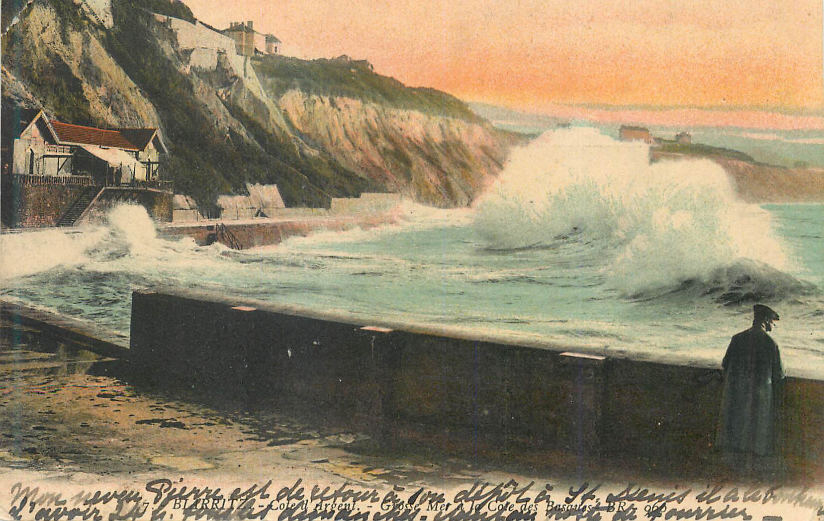 CPA Biarritz Cote d Argent Grosse Mer a la Cote des Bas