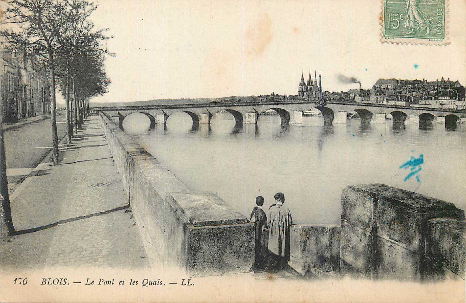 CPA Blois Le Pont et le Quais