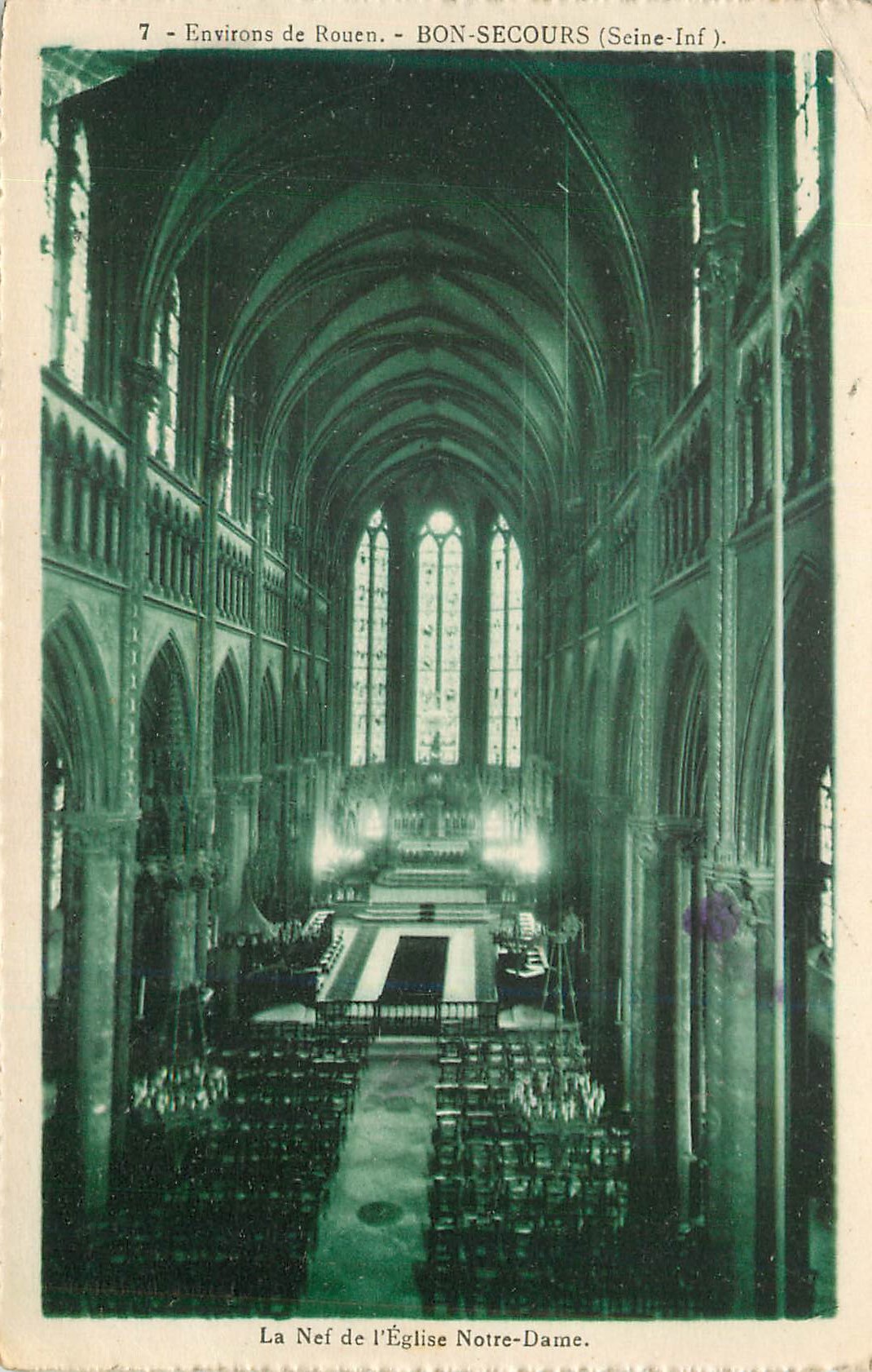 CPA Environs de Rouen Bon Secours Seine Inf La Nef de l Eglise Notre Dame