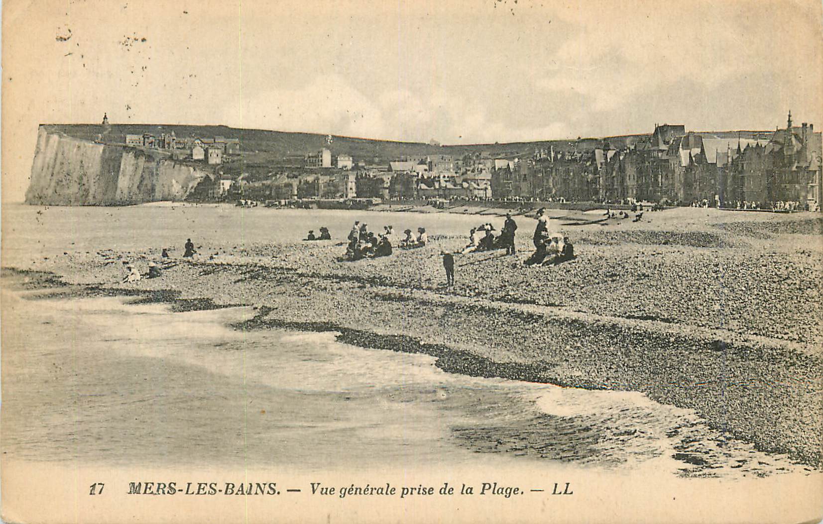 CPA Mers les Bains Vue generale prise de la Plage