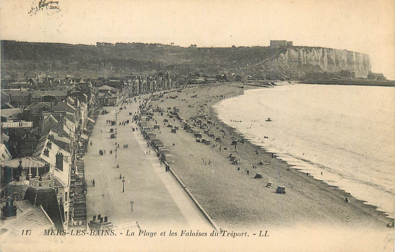 CPA Mers les Bains La Plage et les Falaises du Treport