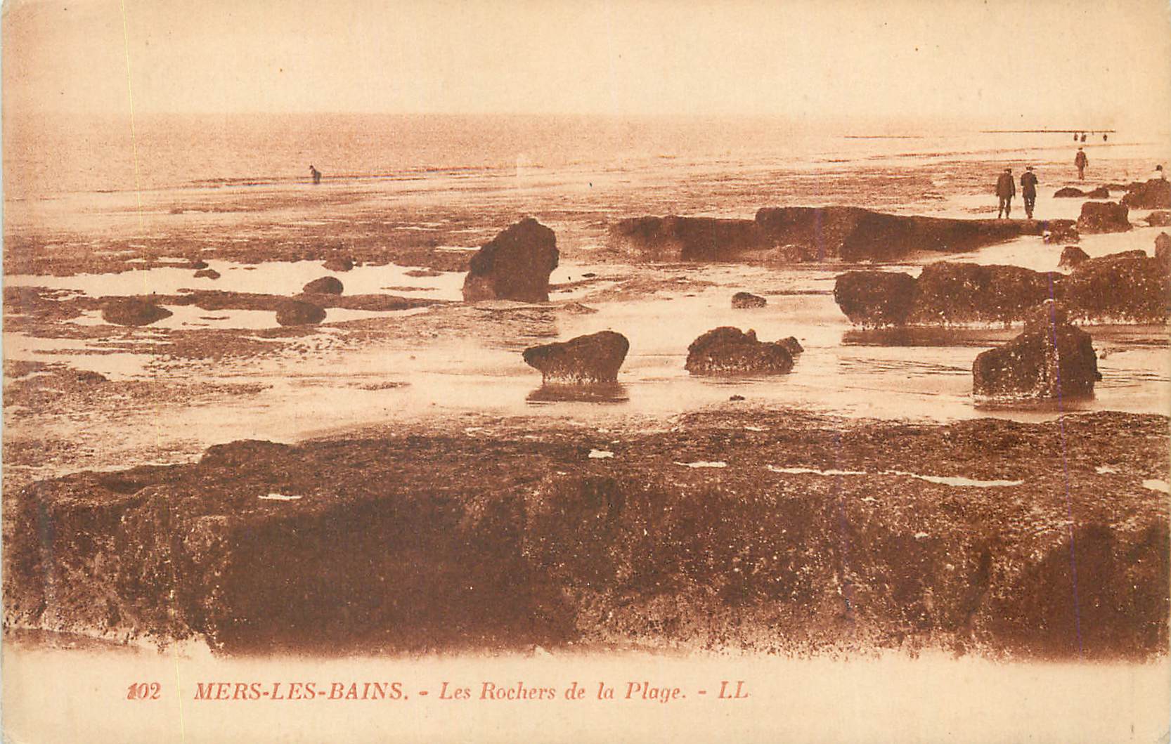 CPA Mers les Bains Les Rochers de la Plage