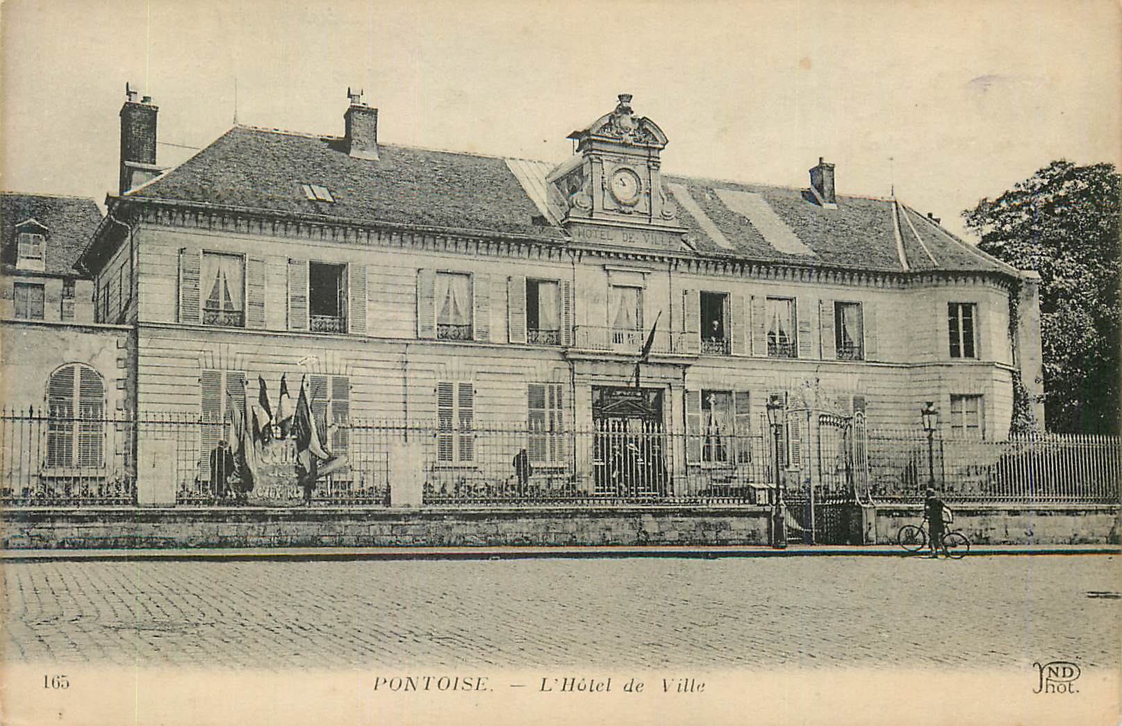 CPA Pontoise L Hotel de Ville