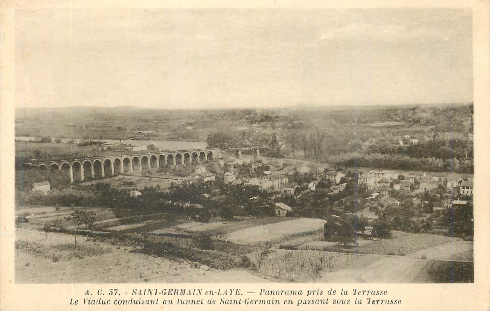 CPA Saint Germain en Laye Panorama pris de la Terrasse