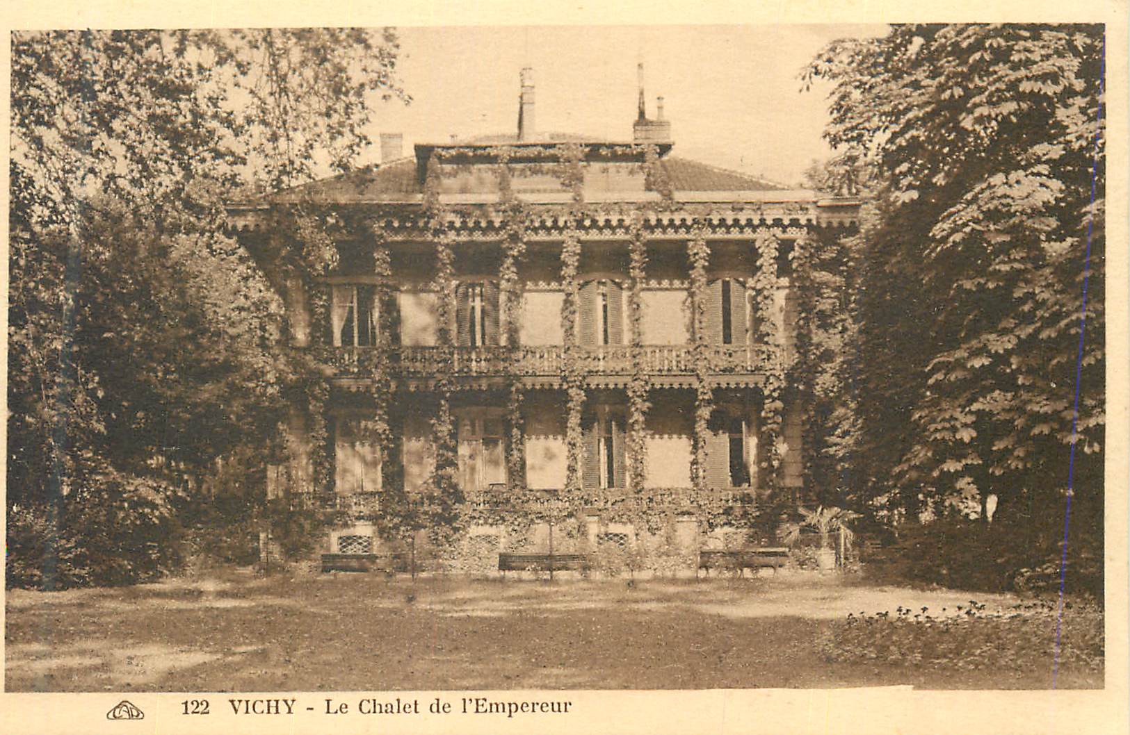 CPA Vichy Le Chalet de l Empereur