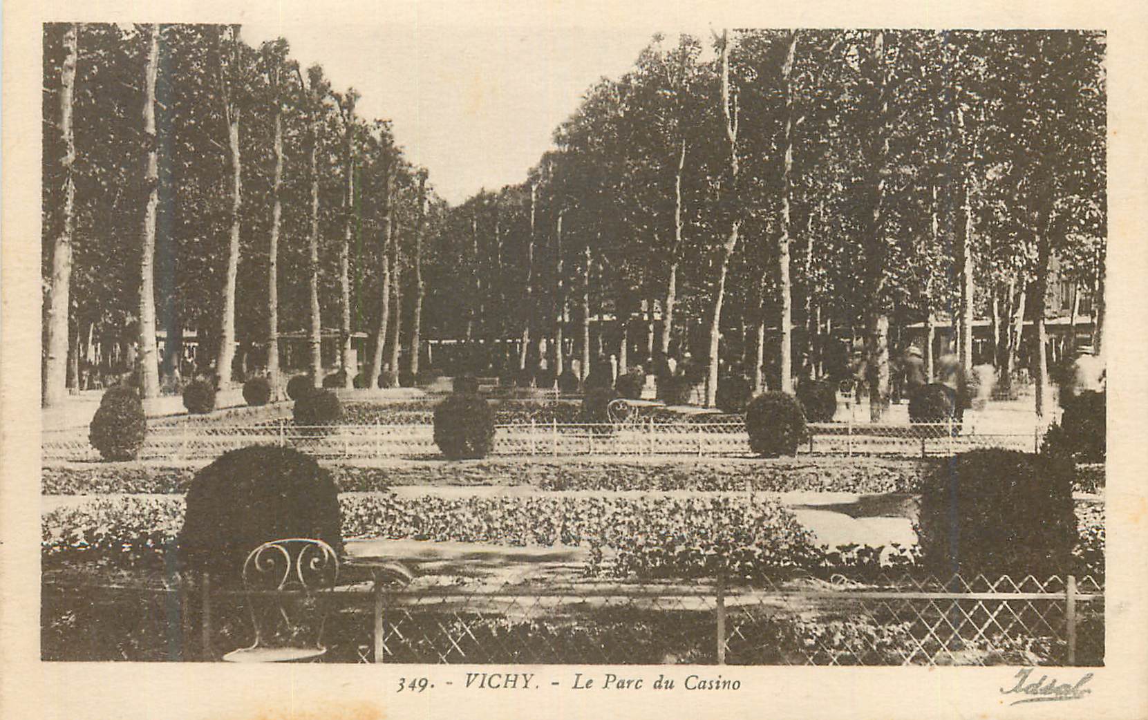 CPA Vichy La Parc du Casino