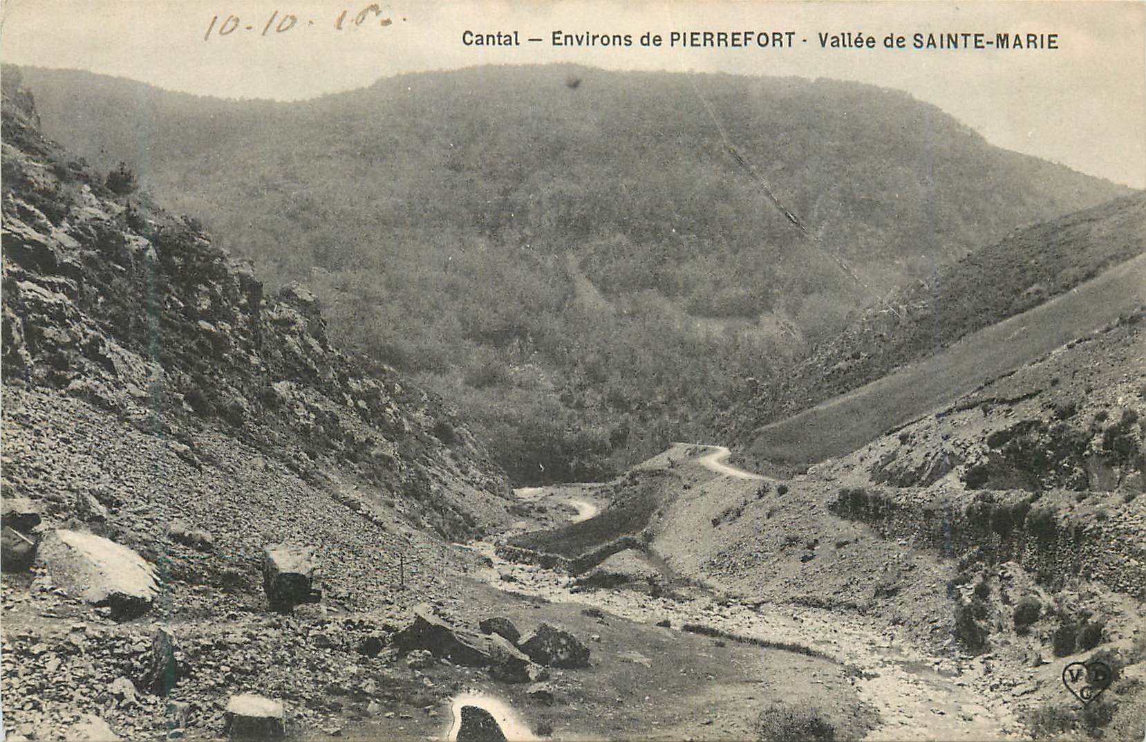 CPA Cantal Environs de Pierrefort Vallee de Sainte Marie
