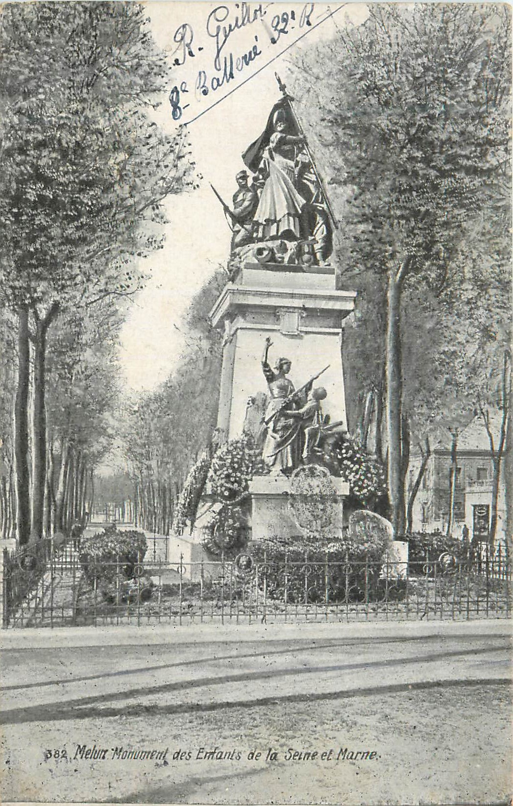 Melun — Monument des Enfants de la Seine et Marne — R. Guillaud, n° 388
