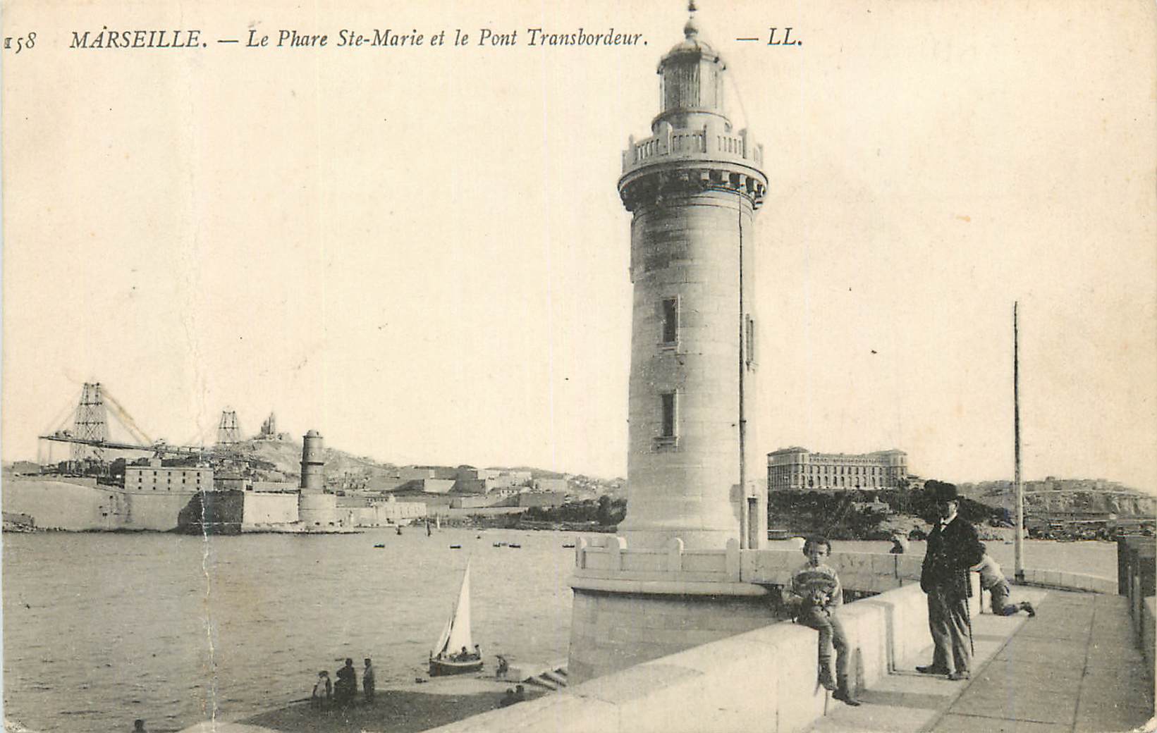 CPA Marseille Le Phare Ste Marie et le Pont Transbordeur