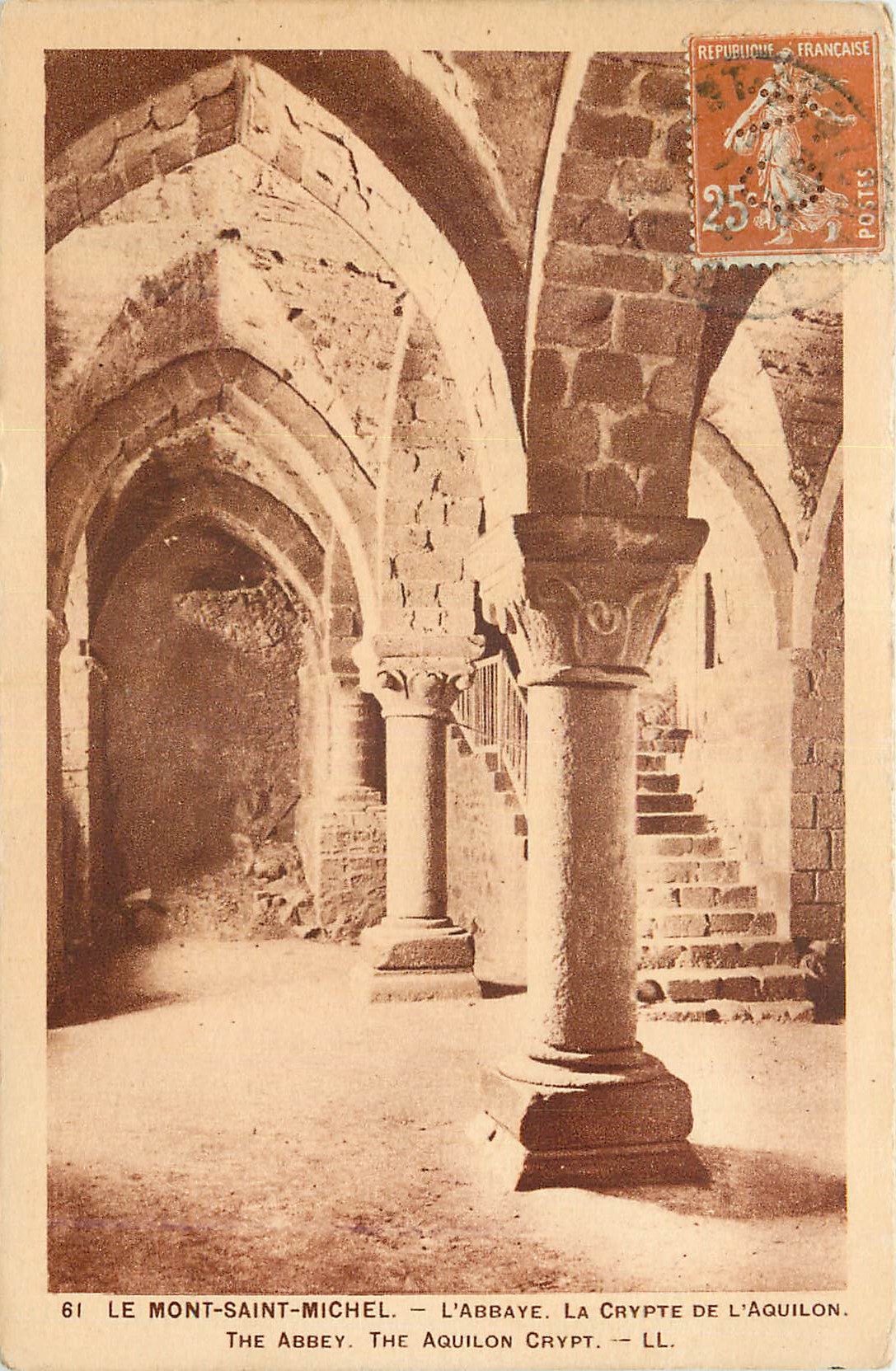 CPA Le Mont Saint Michel L Abbaye La Crypte de l Aquillon
