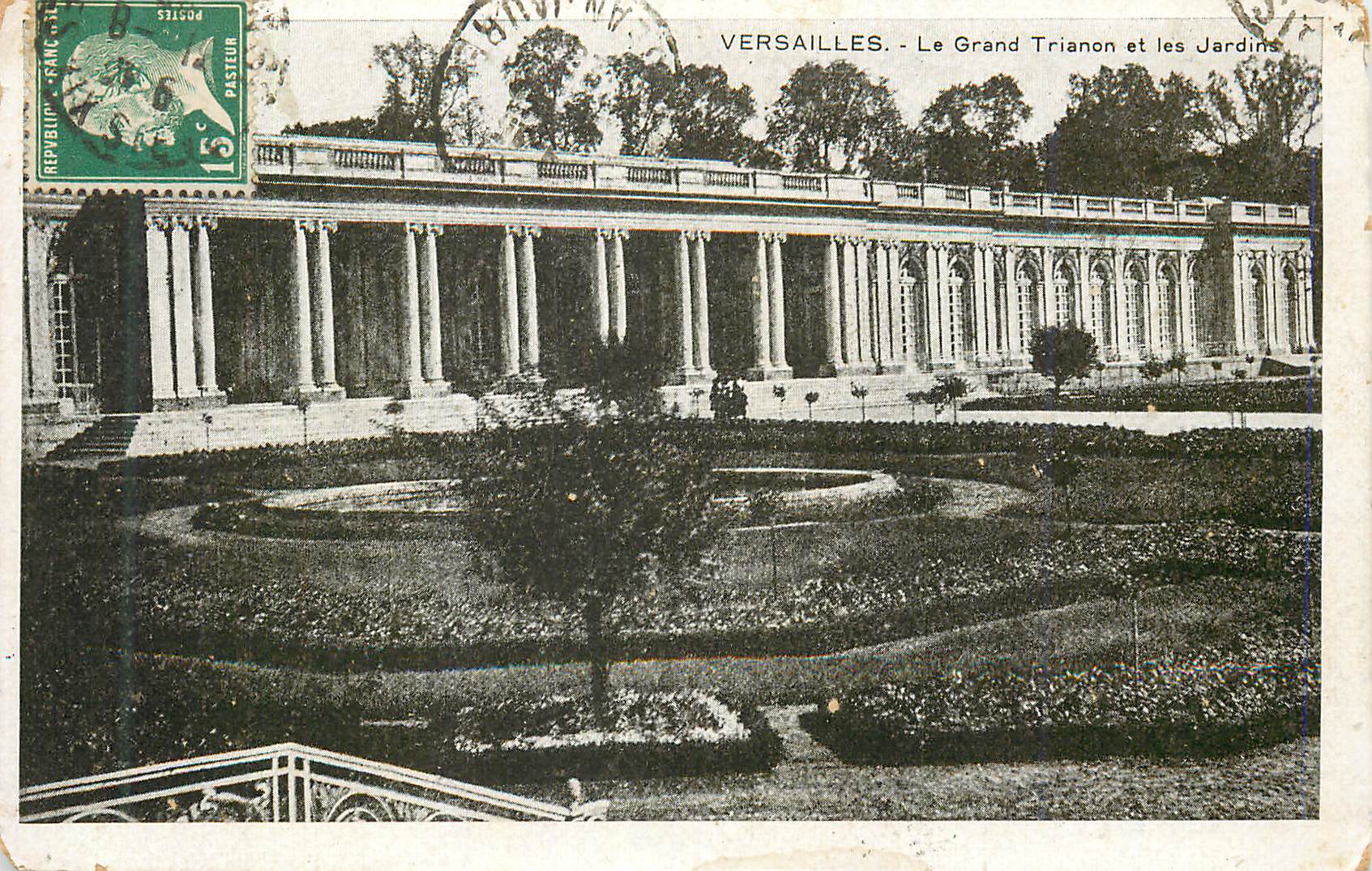 CPA Versailles Le Grand Trianon et les Jardins